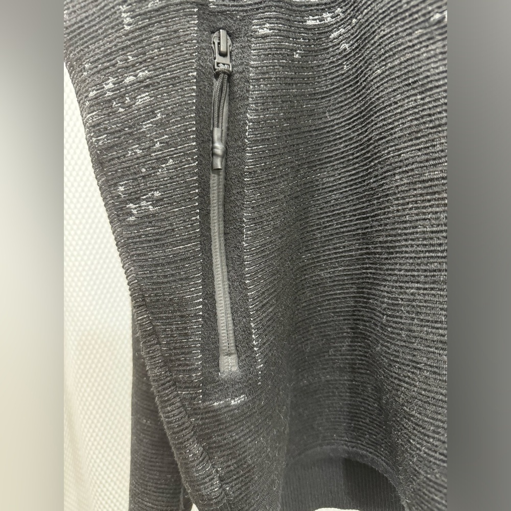Adidas jacket - Picture 4 of 14